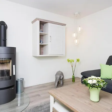 Yachtblick Auf Der Ostsee *